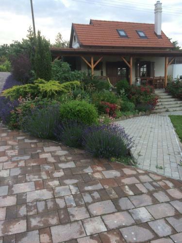 Apartamento V�r�sm�l Vend�gh�z