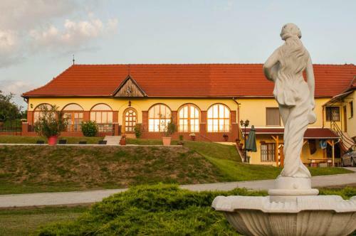 Hostal Villa Teleki