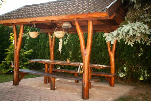 Hajnalka Apartmanh�z