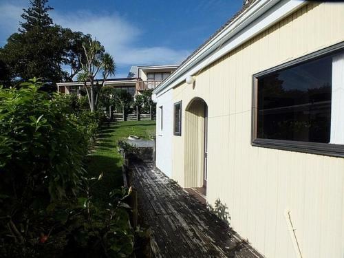 Wharepekapeka - Russell Holiday Home