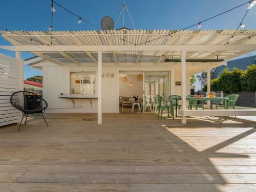 The Weka Bach - Whangamata Holiday Home