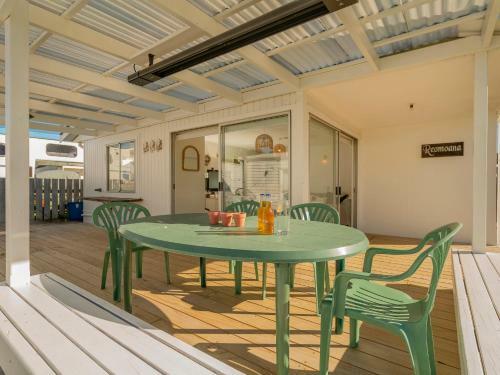 The Weka Bach - Whangamata Holiday Home