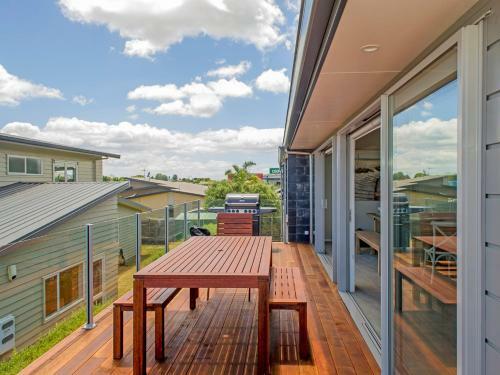 Tattletails Rest - Whitianga Holiday House