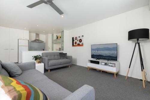 Apartamento Sunny And Spacious - Moments From The Beach And Downtown