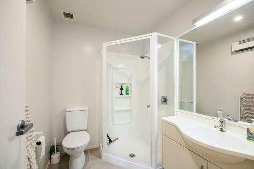 Harbour Mount Ocean Views - Mt Maunganui Holiday Home