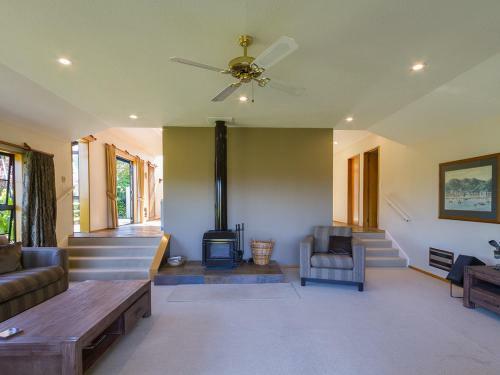 Vista Escape - Arrowtown Holiday Home