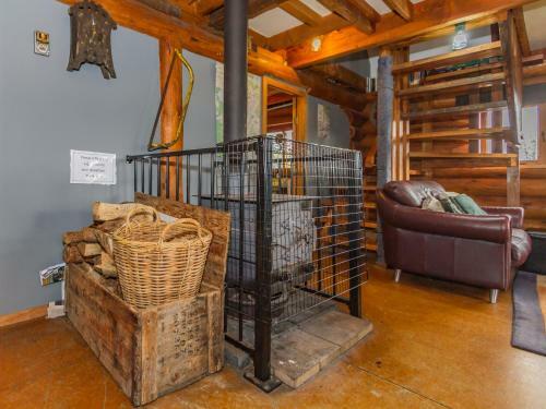 Cosy Warm Log Cabin - Ohakune Holiday Home