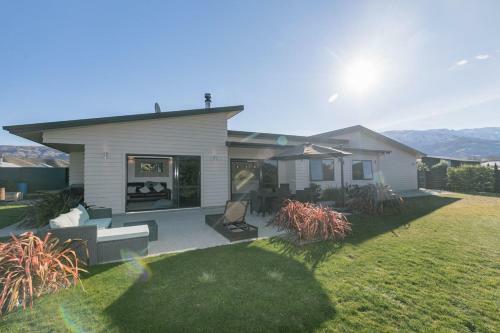 Slice Of Pisa - Cromwell Holiday Home