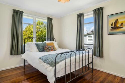 Living Easy On East - Greytown Holiday Home