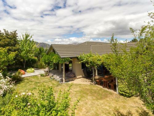 Aurum Retreat - Cromwell Holiday Home