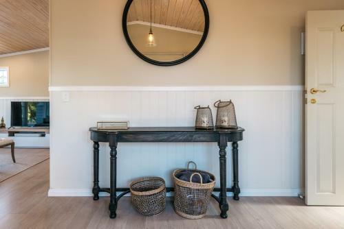 Pohutukawa Cottage, Waiheke Island