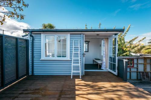Pohutukawa Cottage, Waiheke Island
