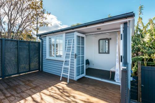 Pohutukawa Cottage, Waiheke Island