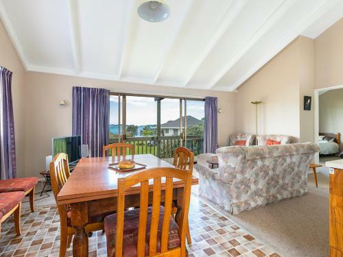 Bayview At Snells - Snells Beach Holiday Home