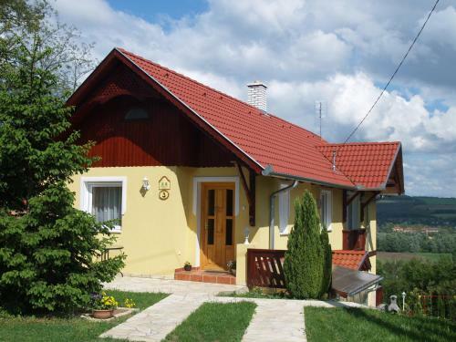 Apartamento Di�fa Vend�gh�z