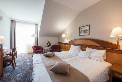 Vitalmed Hotel S�rv�r