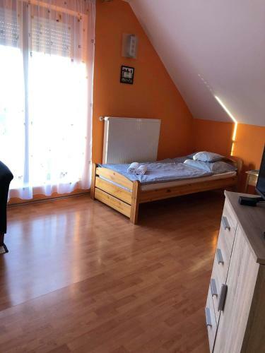 Krist�ly Apartmanh�z