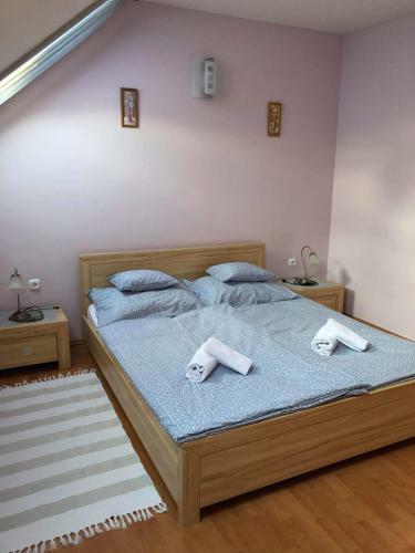 Krist�ly Apartmanh�z