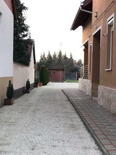 Krist�ly Apartmanh�z