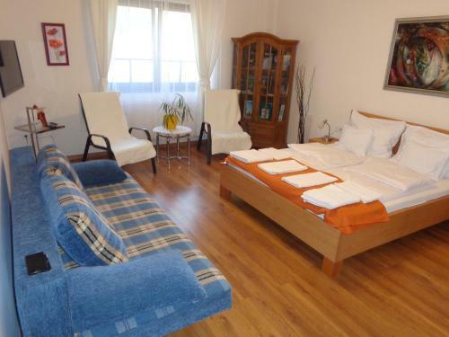 Nyirfa Apartmanh�z