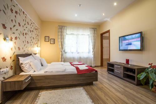 Nyirfa Apartmanh�z