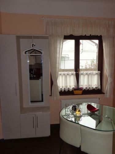 Nyirfa Apartmanh�z