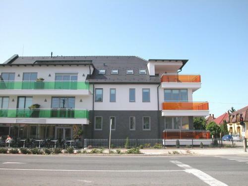 L�bas-h�z Apartmanok 1