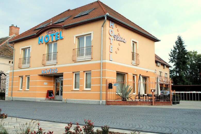 Hotel Vikt�ria