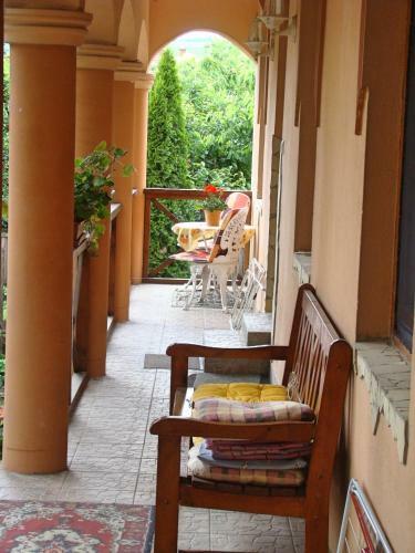 Hostal T�mea Vend�gh�z