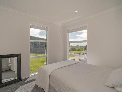 Where The Sun Shines - Hahei Holiday Home