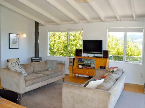Campbell Lodge - Hahei Holiday Home