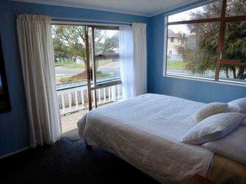 Snells By The Beach - Snells Beach Holiday Home