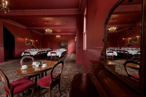 The Royal Hotel Featherston - Boutique Hotel