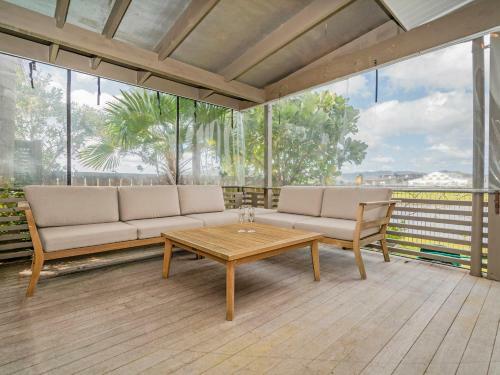 Sanctuary By The Water - Matarangi Holiday Home