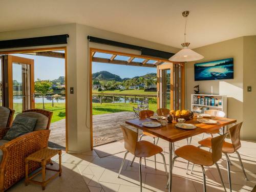 The Haven - Cooks Beach Holiday Home
