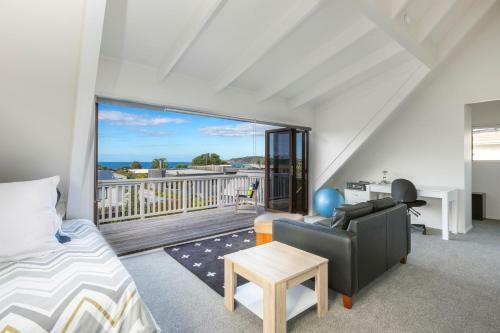Omaha Ocean Vista - Omaha Holiday Home