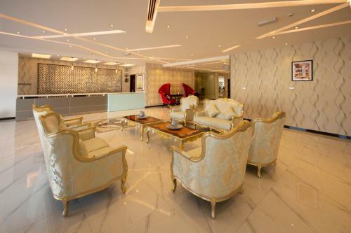 Home Station Hotel