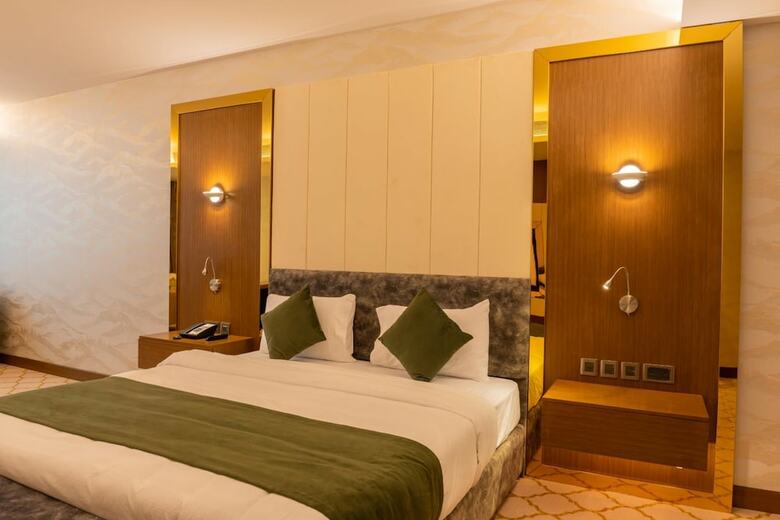 Royal Crown Hotel