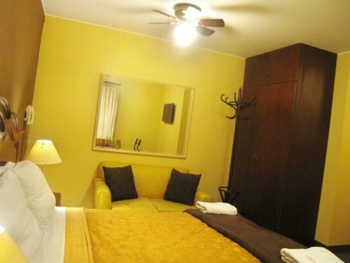 Solis Dies Hotel