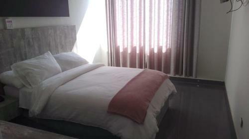 Hostal Low Cost Sm