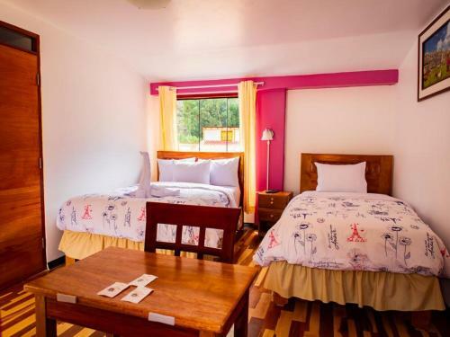 Hostal Room In Lodge - Hotel With Mountain Views With Two Terraces - Double Room 4