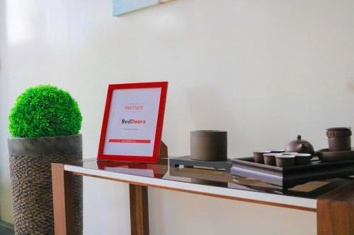 Hotel Reddoorz Plus @ As Fortuna Cebu