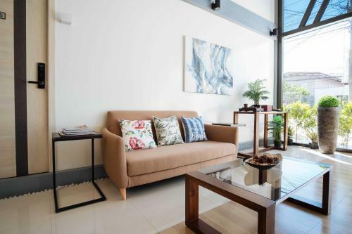 Hotel Reddoorz Plus @ As Fortuna Cebu