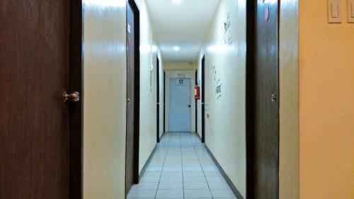 Posada Reddoorz Near Baclay Drive Super Metro