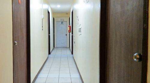 Posada Reddoorz Near Baclay Drive Super Metro