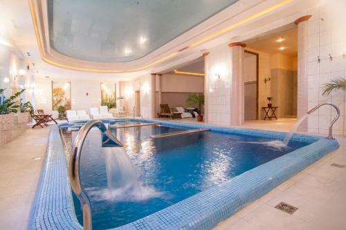 Hotel Batthy�ny K�ria