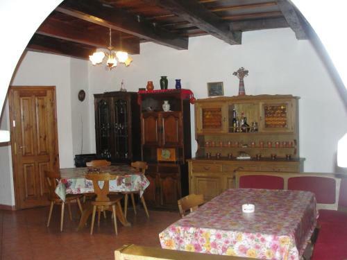 Zanati Apartmannh�z