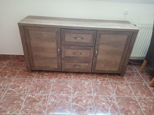 Zanati Apartmannh�z