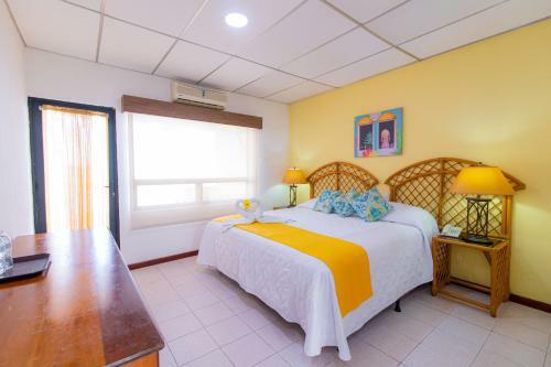 Hotel Santana