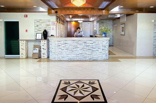 Hotel Aqua Suites Guam